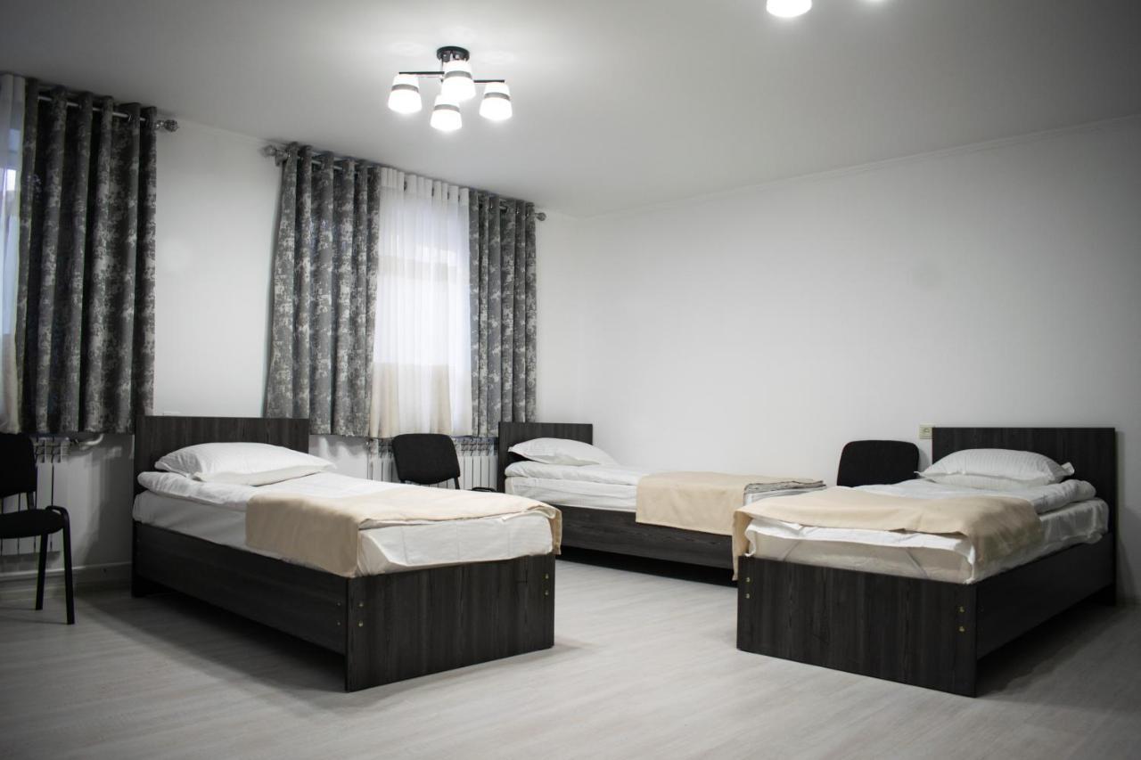 Mixx Hotel Karakol Kültér fotó