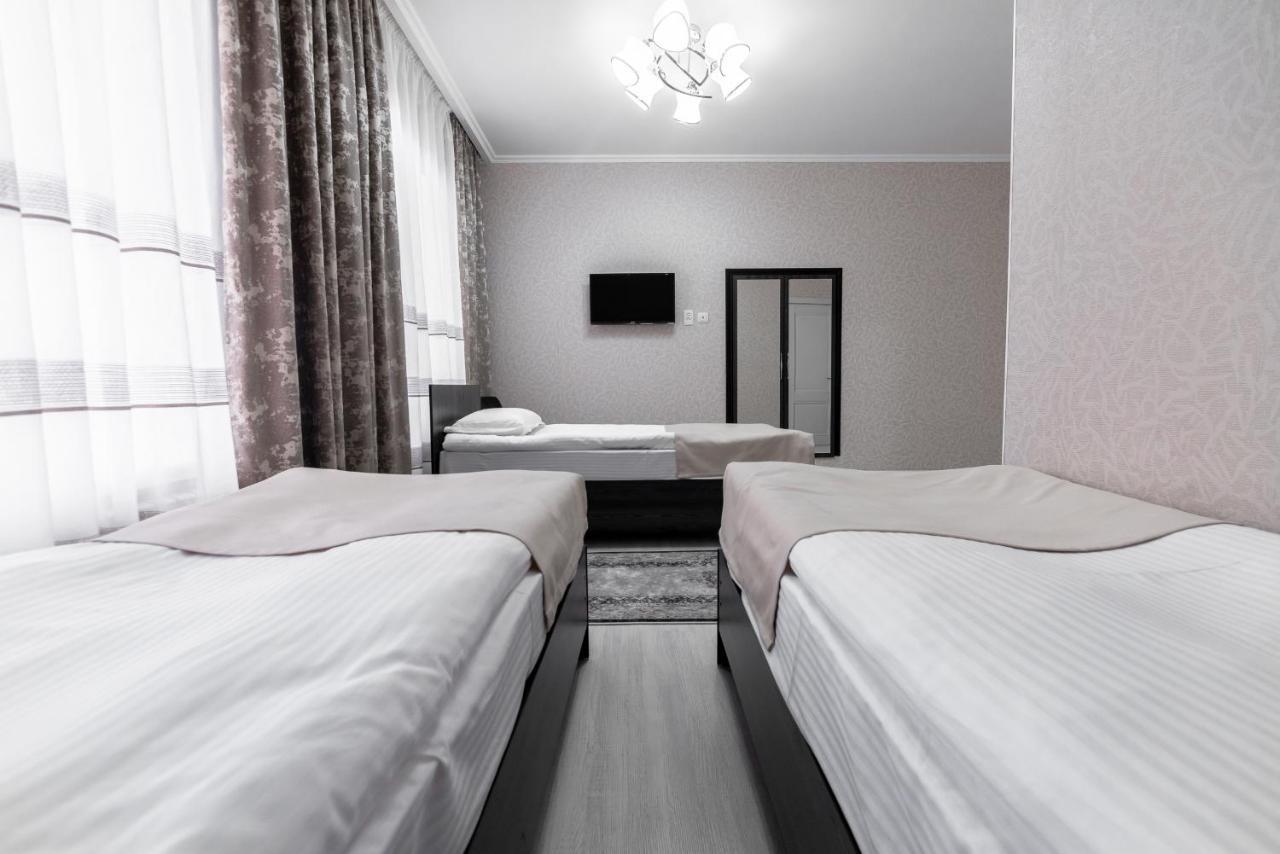 Mixx Hotel Karakol Kültér fotó