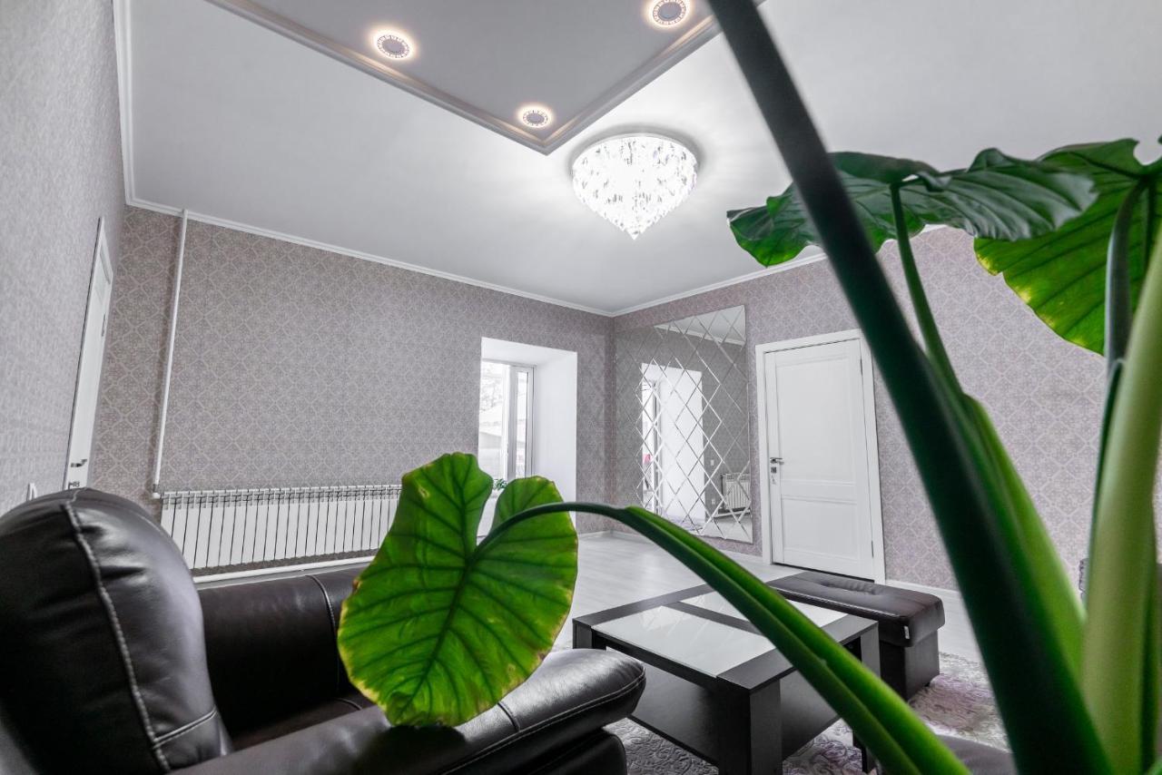 Mixx Hotel Karakol Kültér fotó