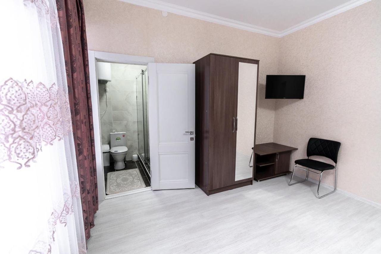 Mixx Hotel Karakol Kültér fotó