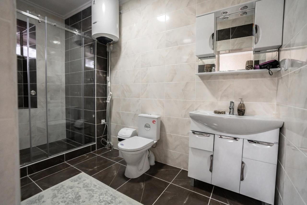 Mixx Hotel Karakol Kültér fotó