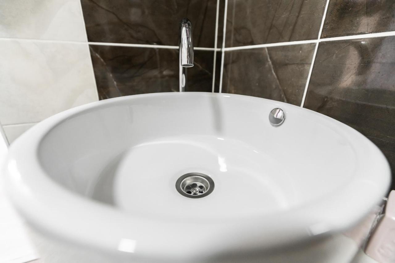 Mixx Hotel Karakol Kültér fotó